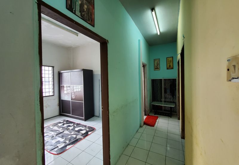 Taman Pinggiran Delima