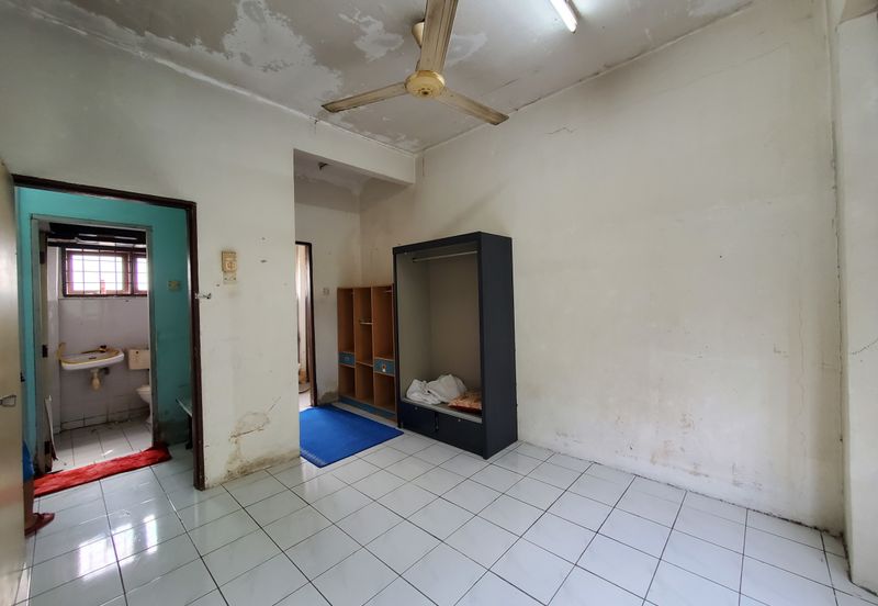 Taman Pinggiran Delima