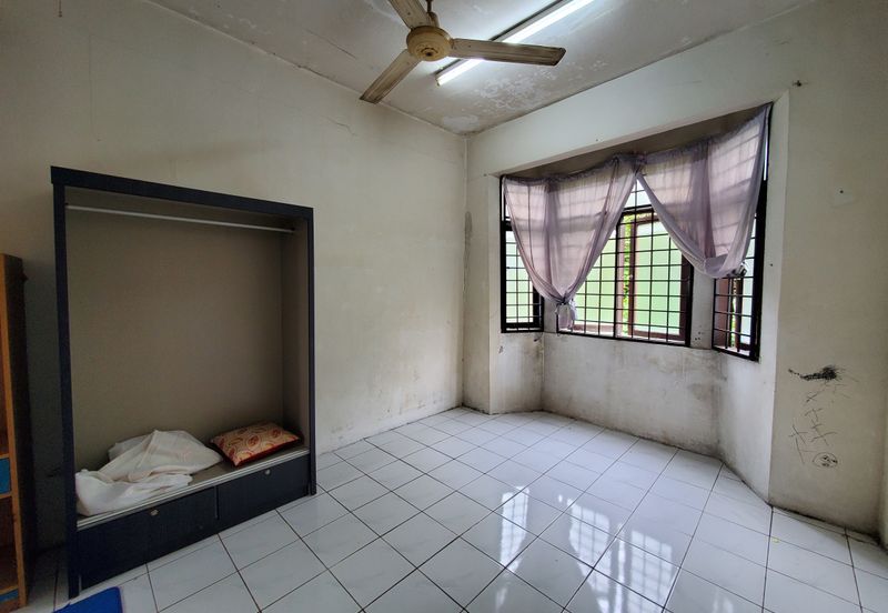 Taman Pinggiran Delima