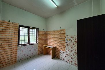 Taman Pinggiran Delima