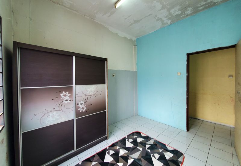 Taman Pinggiran Delima