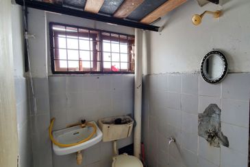 Taman Pinggiran Delima