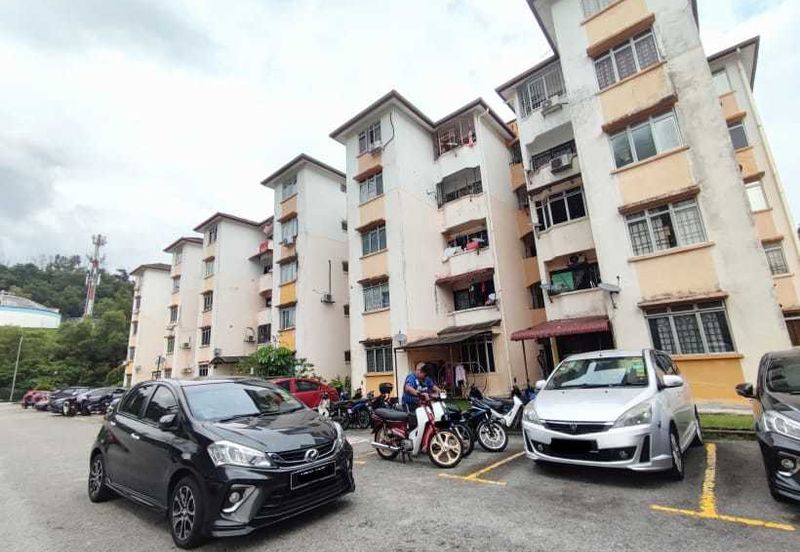 Sri Melor (Mulberry Court) Apartment, Ukay Perdana