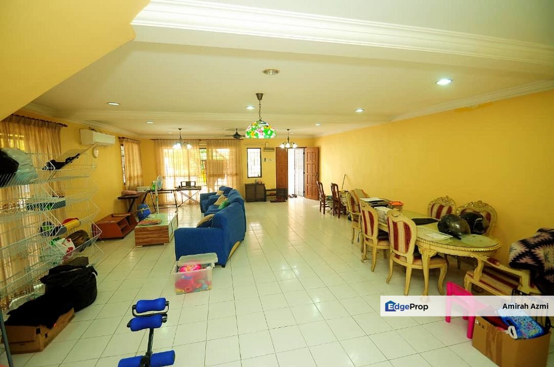 End Lot 28x80 Double Storey Terrace House Taman Nusa Subang U5 Shah Alam near surau, Selangor, Subang