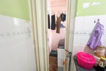 Astana Alam Apartment