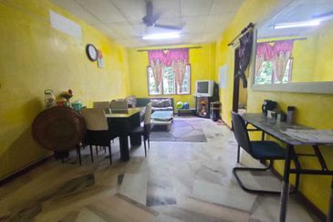 Flat PKNS, Seksyen 7