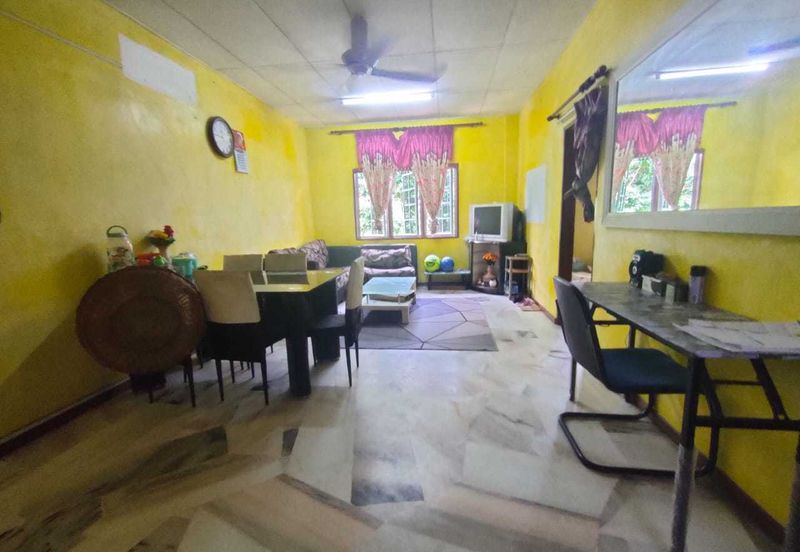 Flat PKNS, Seksyen 7