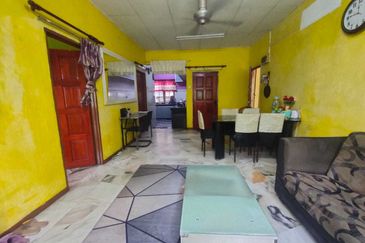 Flat PKNS, Seksyen 7