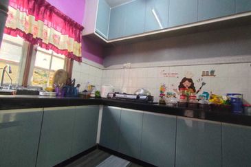 Flat PKNS, Seksyen 7