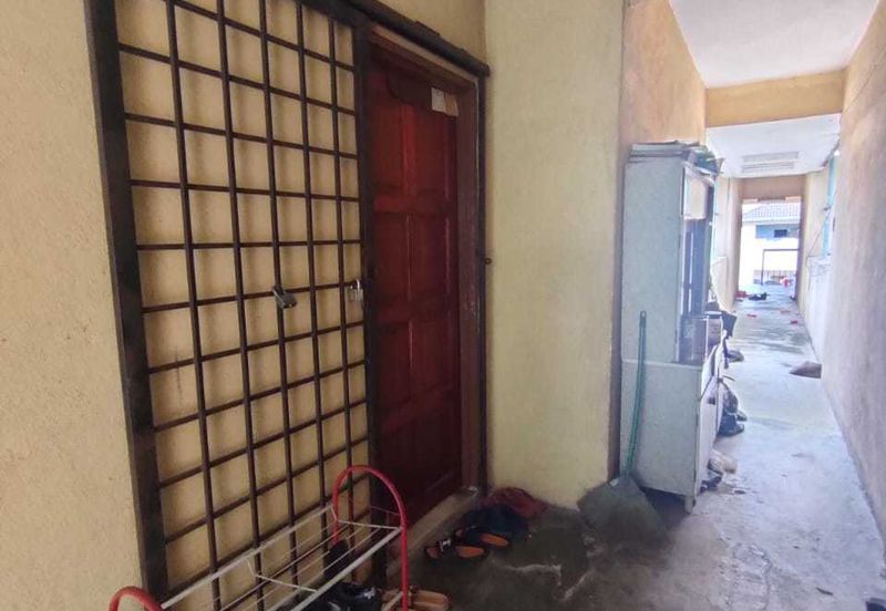 Flat PKNS, Seksyen 7