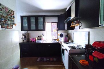 DOUBLE STOREY TERRACE BUKIT SUBANG SEKSYEN U16 DENAI ALAM