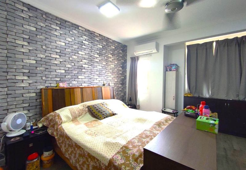 DOUBLE STOREY TERRACE BUKIT SUBANG SEKSYEN U16 DENAI ALAM