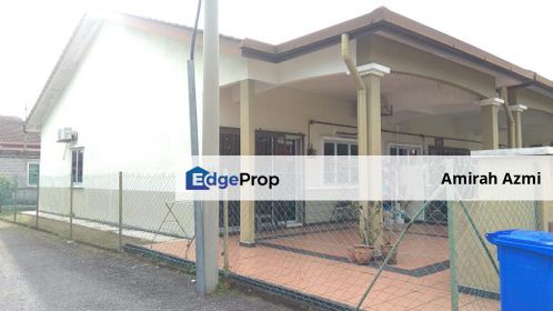 Single Storey House End Lot Taman Bukit Naga Section 32 Shah Alam, Selangor, Shah Alam