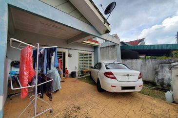 Kota Puteri, Batu Arang