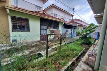 Kota Puteri, Batu Arang