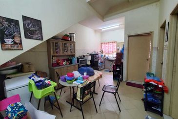 Kota Puteri, Batu Arang