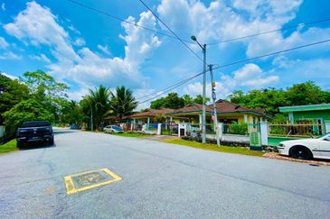 Taman Tasik Semenyih (Lake Residence)