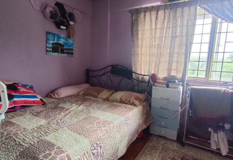 Pangsapuri Kiambang, Bukit Subang