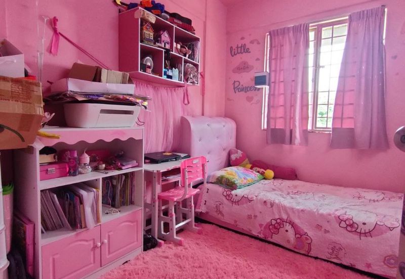 Pangsapuri Kiambang, Bukit Subang