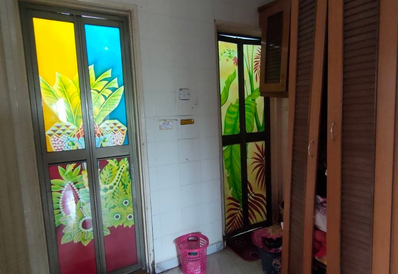 Pangsapuri Kiambang, Bukit Subang