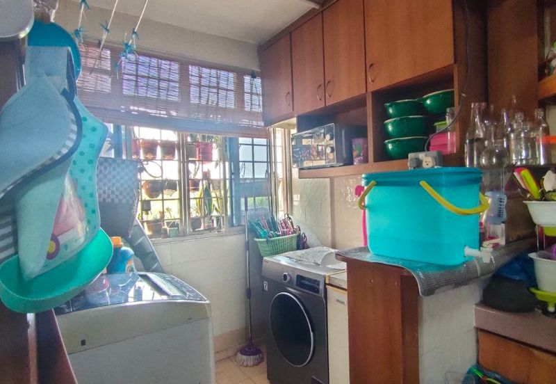 Pangsapuri Kiambang, Bukit Subang