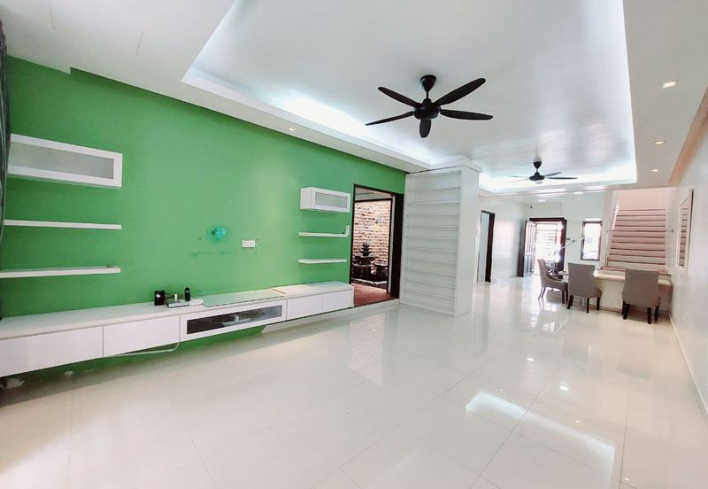 Double Storey Superlink Jalan Ubin Seksyen U8 Bukit Jelutong Shah Alam