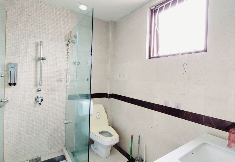 Double Storey Superlink Jalan Ubin Seksyen U8 Bukit Jelutong Shah Alam