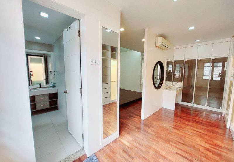 Double Storey Superlink Jalan Ubin Seksyen U8 Bukit Jelutong Shah Alam