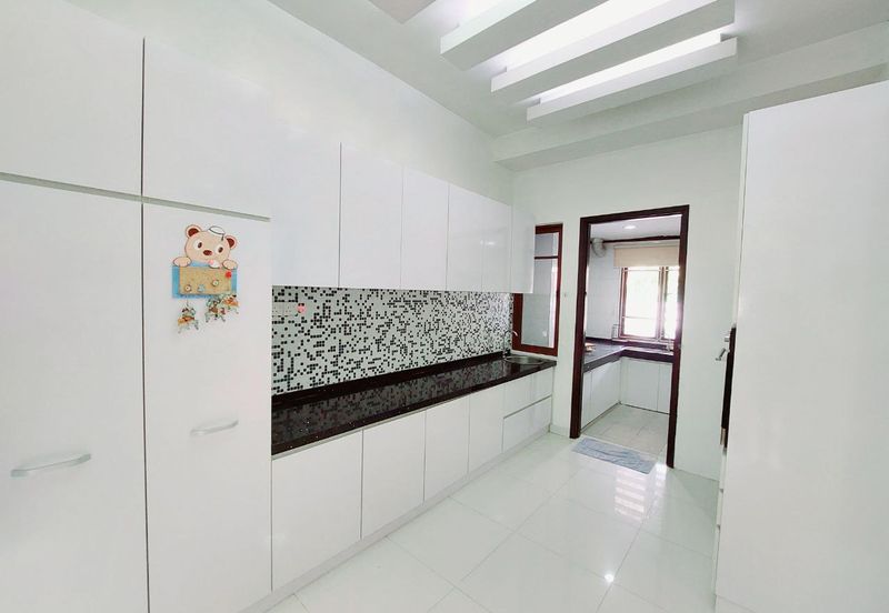 Double Storey Superlink Jalan Ubin Seksyen U8 Bukit Jelutong Shah Alam