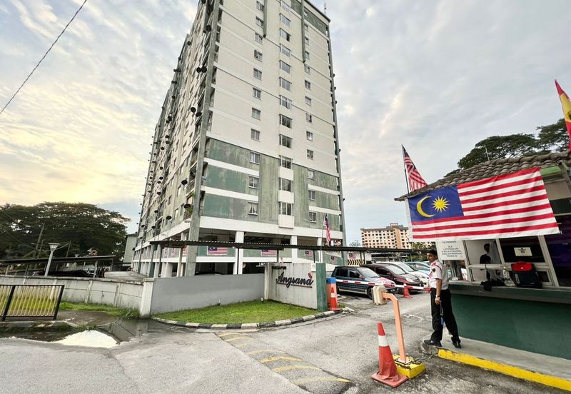 Angsana Apartment @ Taman Raintree