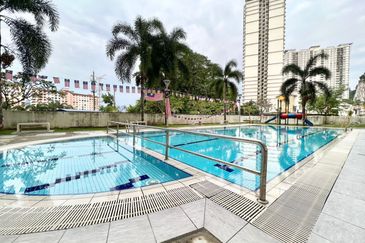 Angsana Apartment @ Taman Raintree