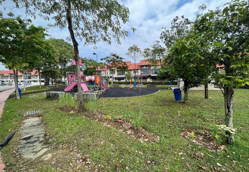 Tari 2 @ Alam Impian