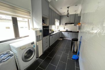 Tari 2 @ Alam Impian