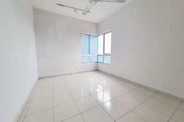 Residensi Laguna Biru 2