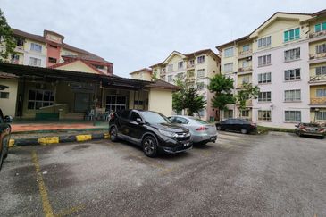 Delima Apartment, Bukit Jelutong