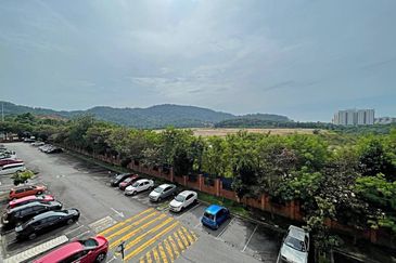 Alam Budiman Condominium (Pangsapuri Alam Budiman)