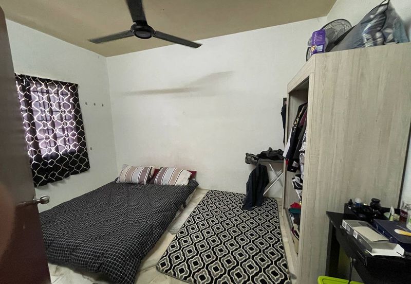 Residensi Warnasari 3