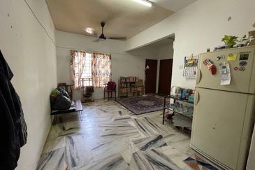 Residensi Warnasari 3