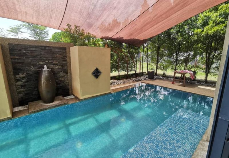 Kristal Court, Seksyen 7