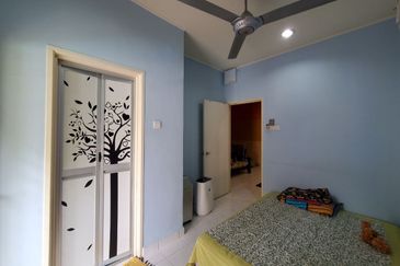 Double Storey Terrace Bukit Subang Denai Alam