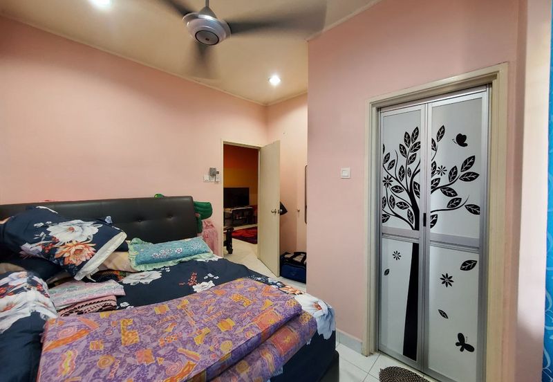 Double Storey Terrace Bukit Subang Denai Alam