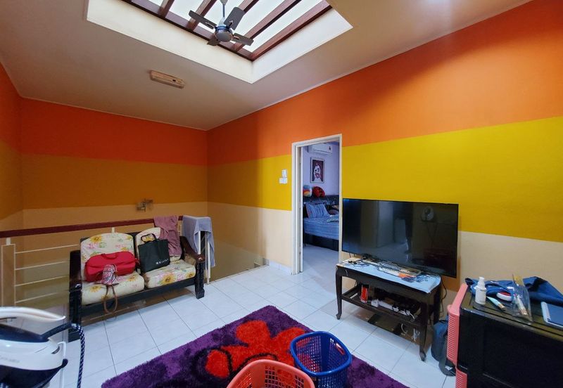Double Storey Terrace Bukit Subang Denai Alam