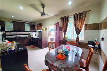 Double Storey Terrace Bukit Subang Denai Alam