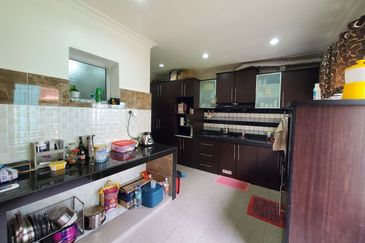 Double Storey Terrace Bukit Subang Denai Alam