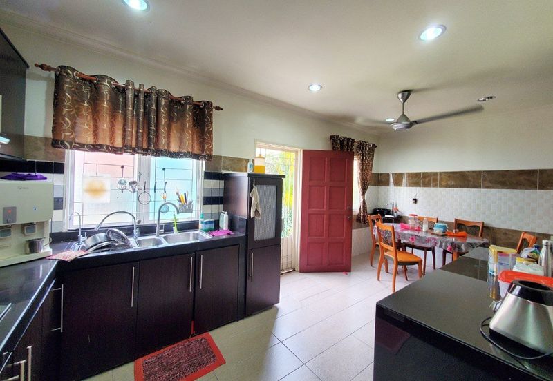 Double Storey Terrace Bukit Subang Denai Alam