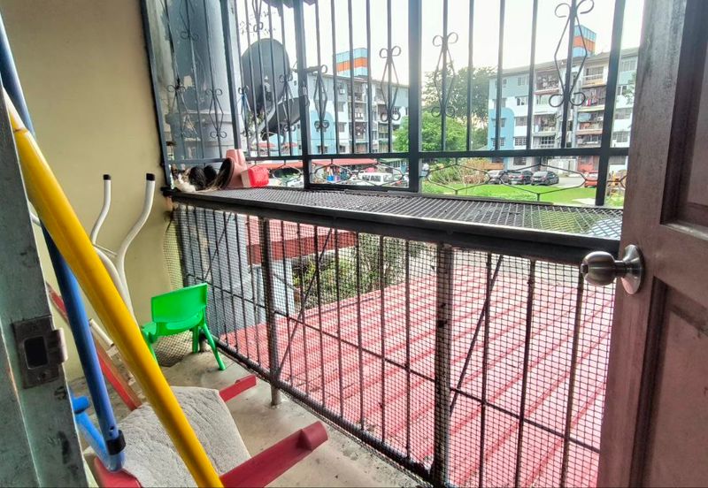 Flat PKNS Seksyen 18 Shah Alam