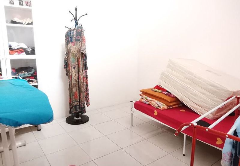 Teres Setingkat Jalan Punai Telok Panglima Garang Kuala Langat