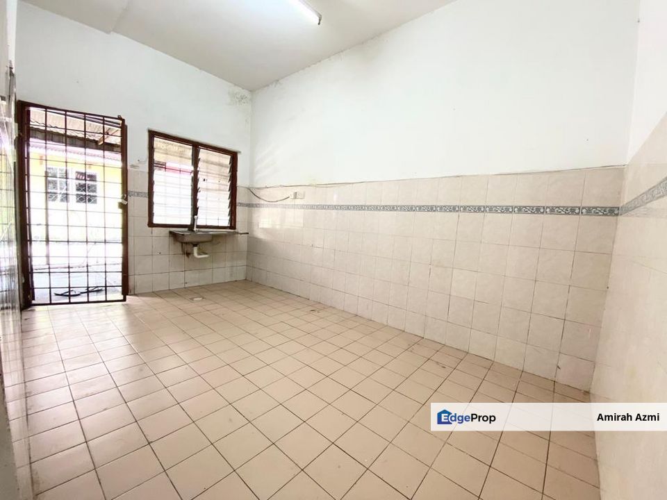 Double Storey Terrace House, Bandar Putera Klang, Selangor, Klang