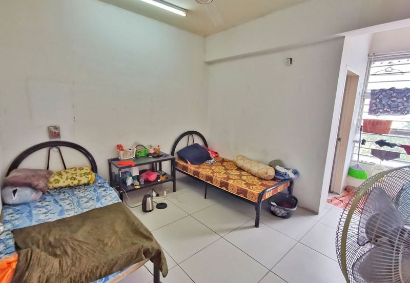 Calisa M @ Calisa Residences