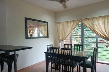 Taman Pinggiran Pelangi